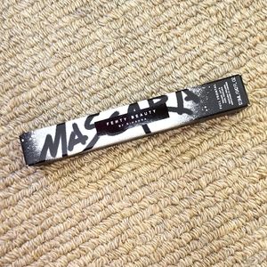 Full frontal mascara in cuz I'm black